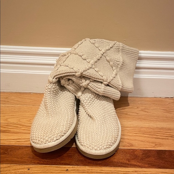 UGG Knit Cream Slipper Boots - Picture 1 of 2